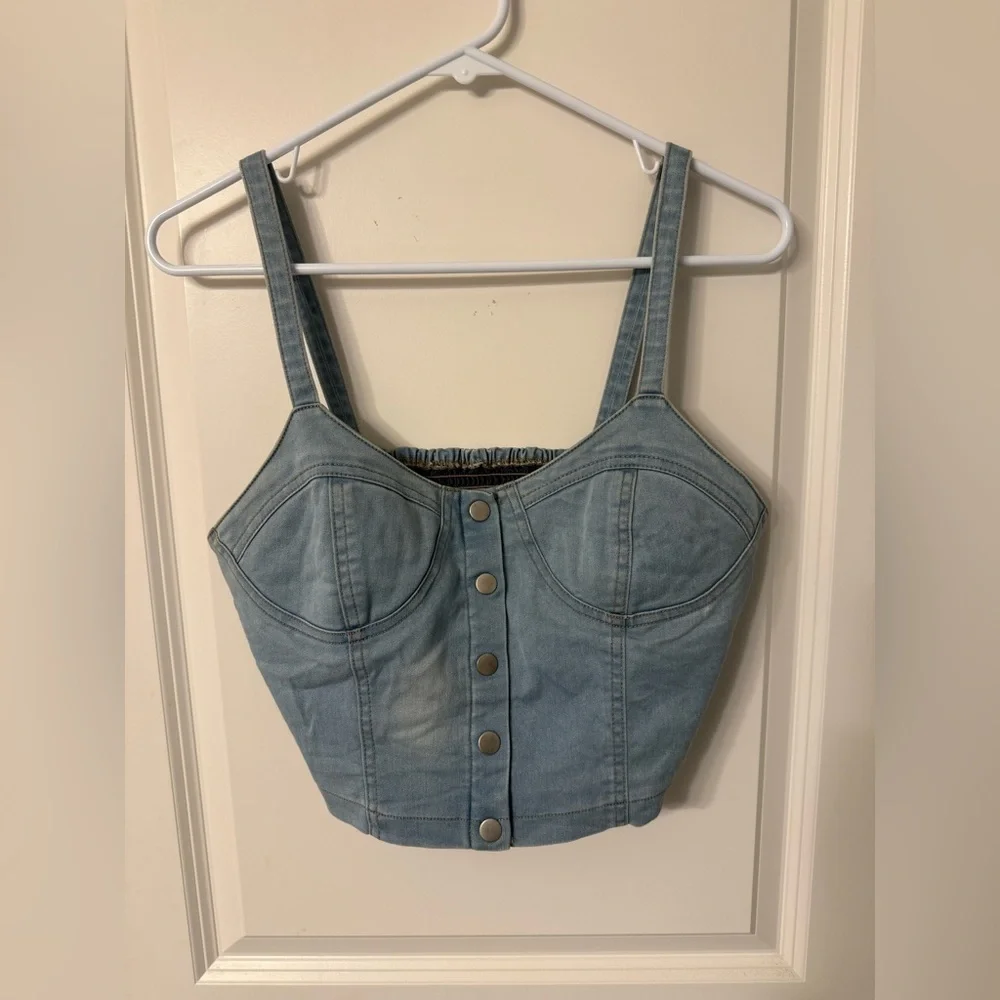 Forever 21 Light Blue Denim Crop Top size Large stretchy back - Picture 1 of 3